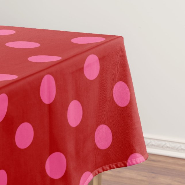 Rosa auf rotem Polka Dots Design Tischdecke (Von Creator hochgeladen)