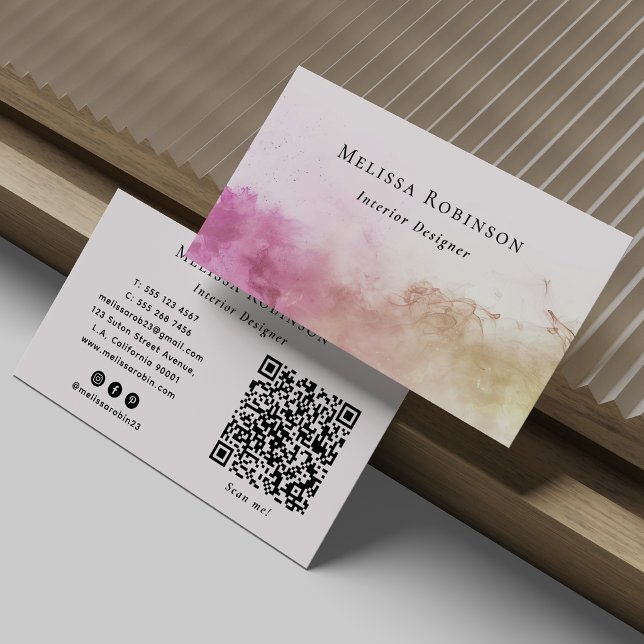 Rosa & Beige Moderner rauchiger Wasserfarbe QR-Cod Visitenkarte (Von Creator hochgeladen)