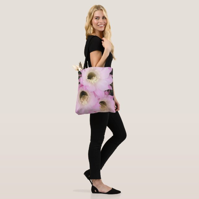 Rosa Blätter der Wüste (Am Model)
