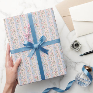 Rosa Blau Gestreifte Blumenrosen Grandmillennial Geschenkpapier