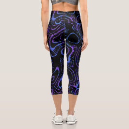Rosa Blau und Schwarz Abstrakt Capri Leggings