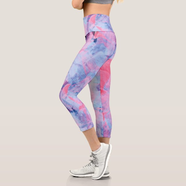 Rosa blaue Abstrakte Pinselstriche Capri Leggings (Links)