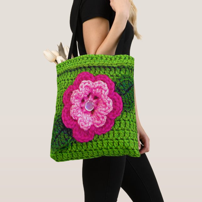 Rosa Blume Grüne Blätter Kunsthandwerk Crochet Pri (Von Nahem)