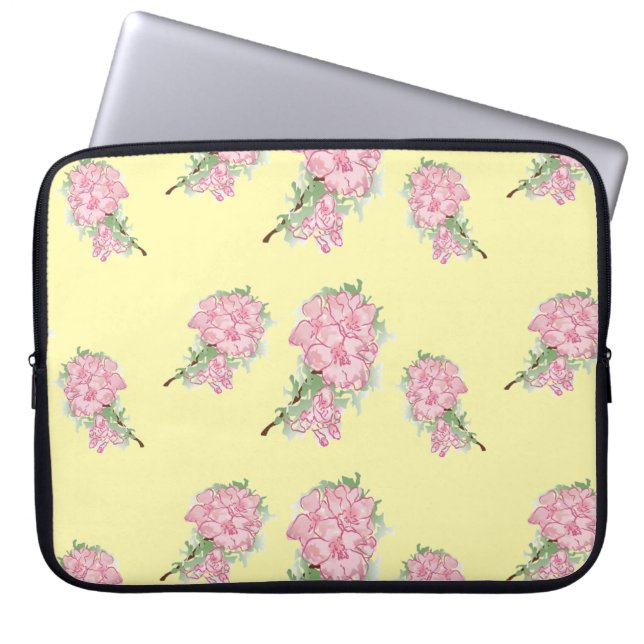 Rosa Blume in Gelb Laptopschutzhülle (Vorderseite)