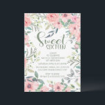 Rosa Blume rot Sage Green Blätter Sweet 16<br><div class="desc">Niedliche und stilvolle Sweet 16 Geburtstagsfeier zum Frühjahr oder Sommergeburtstag. Schöne rot rosa Aquarellfarben Blume und sage grün Blätter auf eine weiße Einladung mit einem whimsical Script Schriftart,  dass nur Pop!</div>