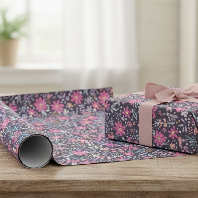 Rosa Blumen-Sprinkles-Muster Geschenkpapier (Pink floral sprinkles wrapping paper, perfect for a little girl's birthday or baby shower gift.)