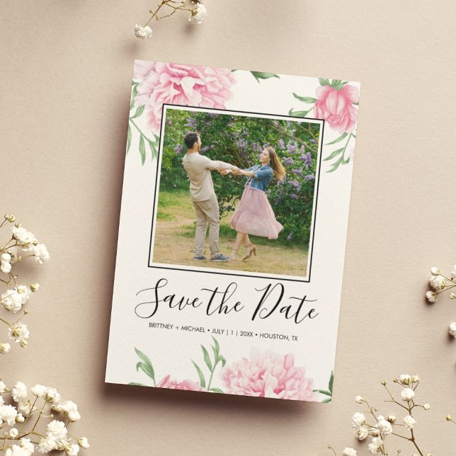 Rosa Blumenkolbe Botanisches Elegantes Foto Save The Date (Pink Peony floral watercolor elegant save the date with an engagement photo to announce your wedding)
