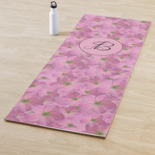 Rosa Blumenmuster mit kundenspezifischem Monogramm Yogamatte (Beispiel)