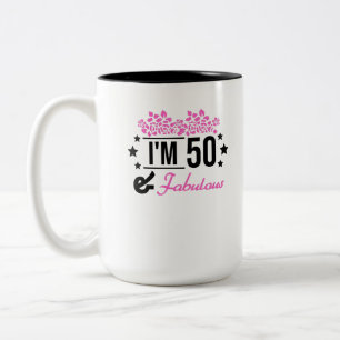 Rosa Blüte im Alter von 70 Jahren und fabelhaft Zweifarbige Tasse