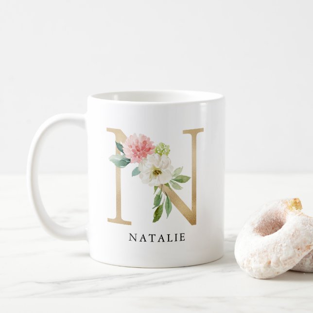 Rosa Blütenfarben, Goldbuchstaben N Monogramm Kaffeetasse (Mit Donut)