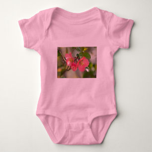 Rosa Blütenglühen Baby Strampler
