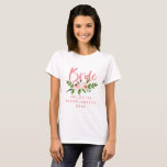 Rosa Braut erröten Blumenwatercolor-T - Shirt<br><div class="desc">Watercolorblumenbrauthochzeitsflitterwochen-Geschenk-T - Shirt. Das perfekte Geschenk für Ihren Freundschwesterbrudermammavatitantenonkeltochtersohnnichtenneffe gran Grandad. Auf Trendskripttext und modernen Watercolorgraphiken. Machen Sie Ihr Leben einfacher mit dieser durchdachten Hochzeit oder Geburtstagsgeschenk und zeigen Sie speziellem jemand Sie Sorgfalt oder gerade Leckerei sich. Klicken Sie nur Speichernamen oben an, um andere in der Sammlung, z.B. in...</div>