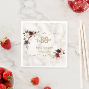 Rosa Burgundy Floral Gold 30 und fabelhafte Geburt Serviette