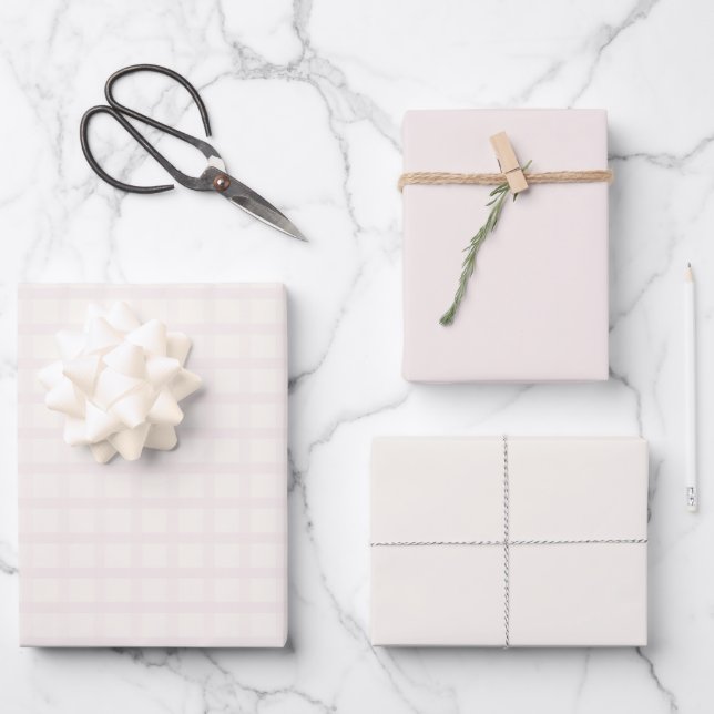 Rosa Champagner und cremig weißes Gingham-Muster Geschenkpapier Set (Vorderseite)