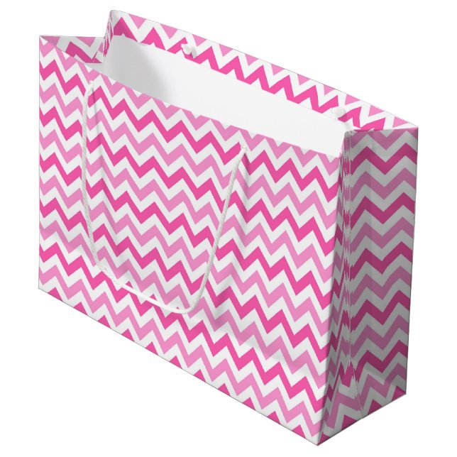Rosa Chevron-Brustkrebs-Bewusstseinsmuster Große Geschenktüte (Vorderseite Schrägansicht)