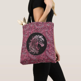 Rosa Cowgirl mit Blumenmotiven aus Leder