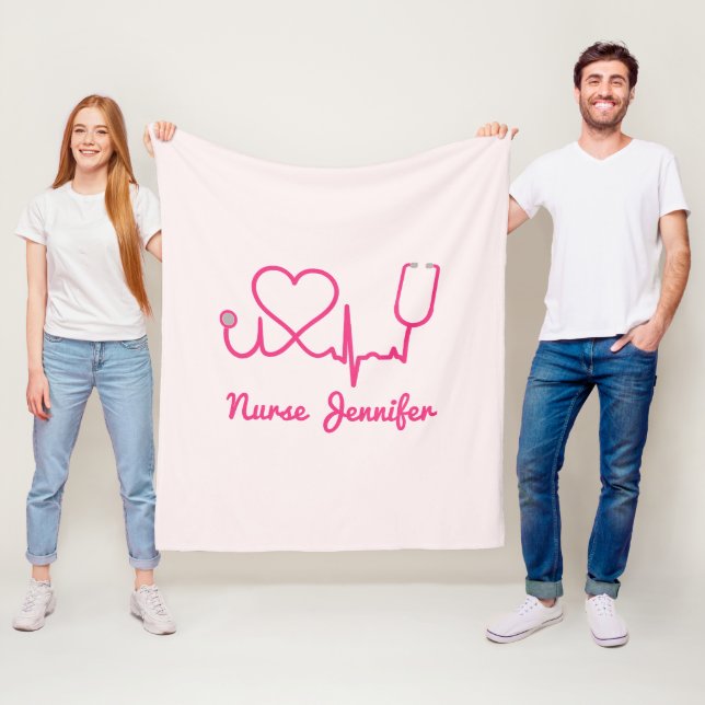 Rosa Custom Nurse Name Stethoscope Heart Life Line Fleecedecke (Beispiel)