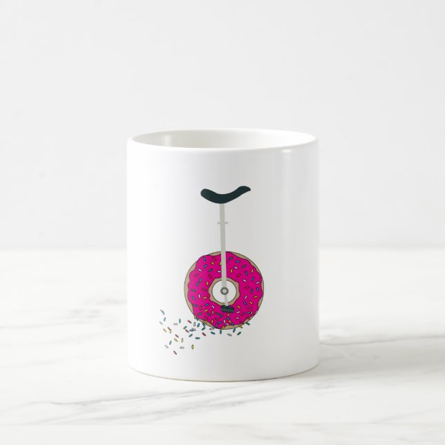 Rosa Donut Wheel Einrad mit farbenfrohen Sprinklen Kaffeetasse (Mittel)