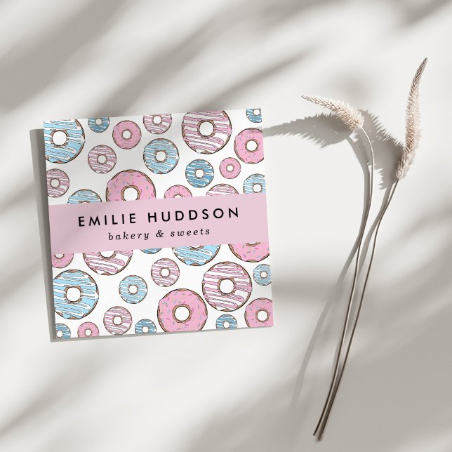 Rosa Donuts, blaue Donuts, Kuchenladen, Konditorei Quadratische Visitenkarte (Von Creator hochgeladen)