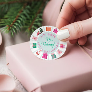 Rosa Elf-Spielzeugfabrik Kein Spähen bis Weihnacht Runder Aufkleber