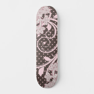 Rosa filigranes Blumenmuster auf Punktenwirbeln Skateboard