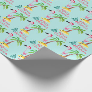 Rosa Flamingo in einer Weihnachtsmannmütze von Pal Geschenkpapier