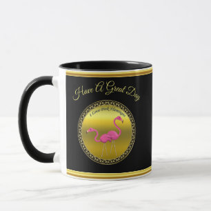 Rosa Flamingos, stehend zusammen mit Goldfolie Tasse
