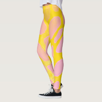 Rosa Flecken auf Gold Leggings