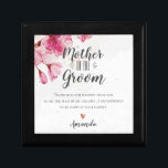 Rosa florale Mutter des Bräutigams Danke, dass Sie Erinnerungskiste<br><div class="desc">Rosa florale Mutter des Bräutigams Vielen Dank, dass Sie Nachricht Geschenkboxen . Eine einzigartige Art des Sprichworts Vielen Dank an die Mutter Ihres Bräutigams. Eine Keepake Jewelery Geschenkboxen mit rosa Blumenhintergrund und einer personalisierten Danksagung ist das ideale Geschenk. Passen Sie es an, indem Sie den Namen der Braut ändern. Für...</div>