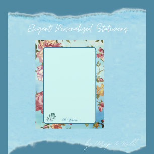 Rosa Florals auf blauem Personalisiert