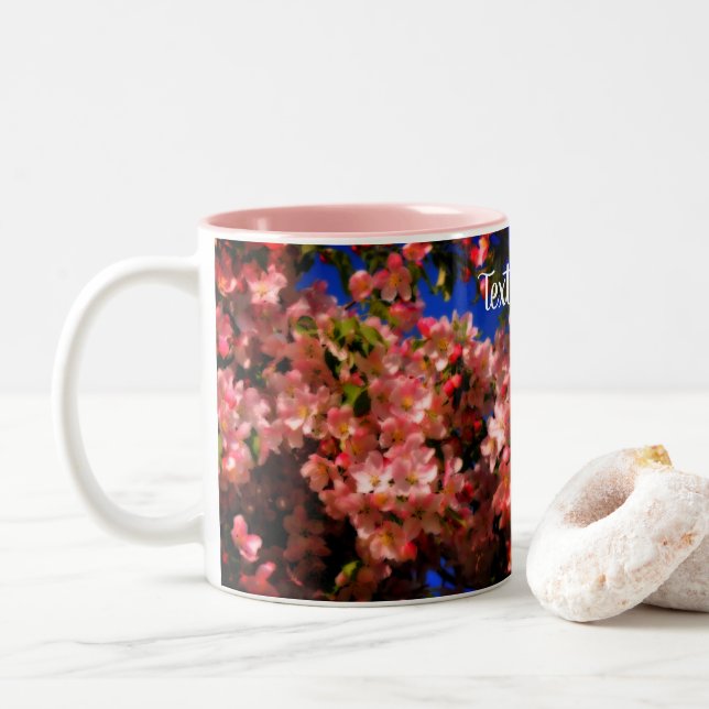 Rosa Frühlingsblüten Blütenkunst Personalisiert Zweifarbige Tasse (Mit Donut)