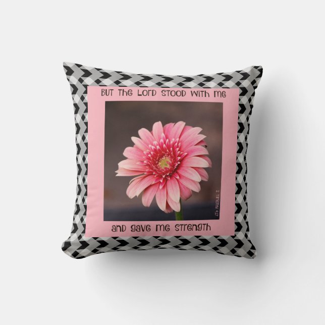 Rosa Gänseblümchen auf B&W Gingham, mit Kissen (Vorderseite)
