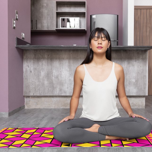 rosa gelbe Dreiecke Yogamatte (Von Creator hochgeladen)