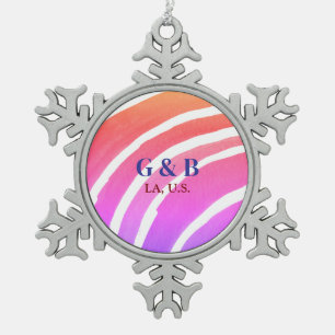 Rosa gelber Regenbogen geben dem Ehepaar den Namen Schneeflocken Zinn-Ornament
