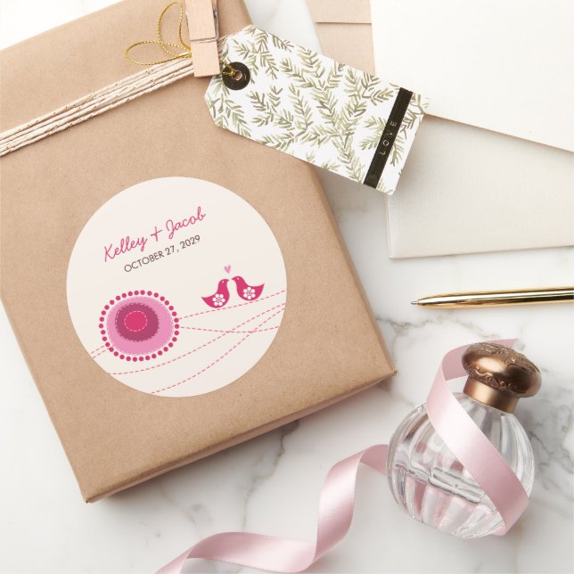 Rosa gepunktete Blume Dots & Niedliche Liebesvögel Runder Aufkleber (Schenken)