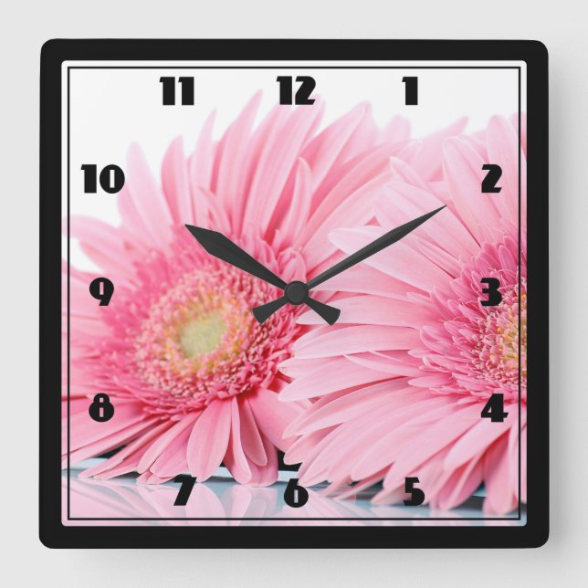 Rosa Gerbera Daisies Elegantes Foto Quadratische Wanduhr (Vorderseite)