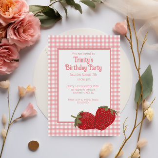 Rosa Gingham und Rote Erdbeeren Einladung