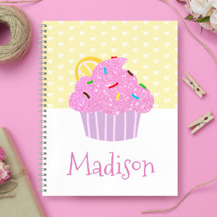 Rosa Glitzer Cupcake auf Gelbweißer Herzname Notizbuch