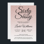 Rosa Glitzer Ombre 60 und Sassy 60. Geburtstag Einladung<br><div class="desc">Dieses moderne 60. Geburtstagsdesign auf einem rötlich-rosa Glitzer-Hintergrund lädt zum 60. Geburtstag zum Feiern ein und lädt zum 60. Geburtstag ein. Die Worte sechzig und sassy sind Set mit modernen Schriften. Wenn Sie Hilfe oder passende Produkte benötigen, kontaktieren Sie uns bitte über unseren Shop. Wir helfen Ihnen gerne, Ihre 60....</div>