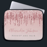 Rosa-Gold-Glitter-Monogramm Laptopschutzhülle<br><div class="desc">Blush Pink - Rose Gold Imitats Dripping Glitzer und sparkle elegante Monogram Business Beruflich Hair und Make up Beauty Promotional Laptop Computer Case oder Sleeve. Dieser Fall kann so angepasst werden,  dass er Ihren Skriptnamen und Ihren Job- oder Positionstitel enthält.</div>