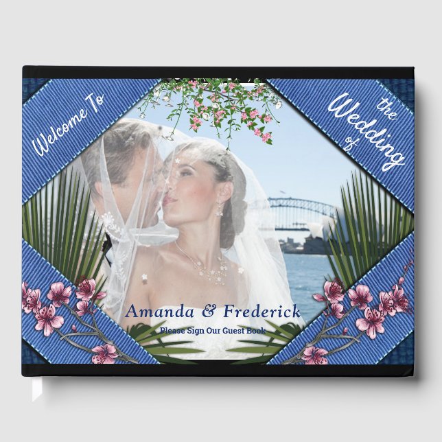 Rosa Grafische Blume auf blauem Stoff Gästebuch (Vorderseite)