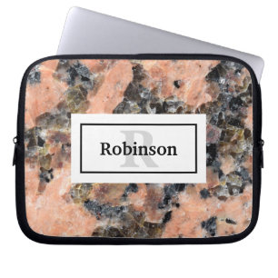 Rosa Granitgestein Textur mit Name und Monogramm Laptopschutzhülle