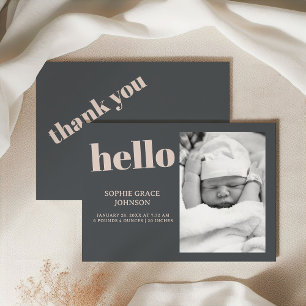 Rosa graue Boho-Typografie Baby Shower Ankündigung