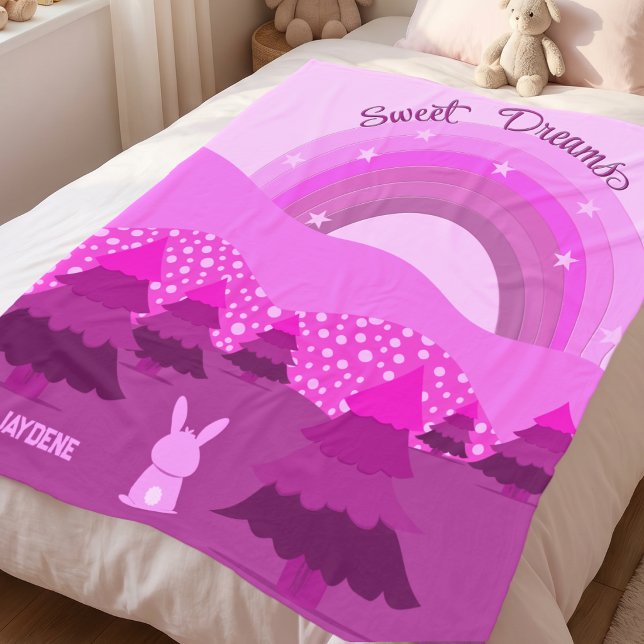 Rosa-Hasen-Bettgeschichte Fleecedecke (Pretty pink & purple hand drawn cute bunny, hills & rainbow blanket for little girls. Add her name.)