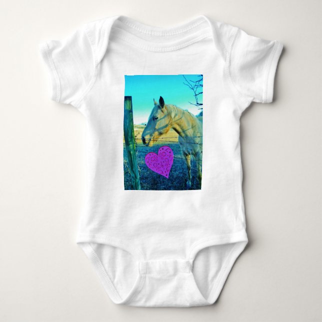Rosa Herz und gelbes Pferd Baby Strampler (Vorderseite)