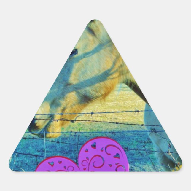 Rosa Herz und gelbes Pferd Dreieckiger Aufkleber (Vorderseite)