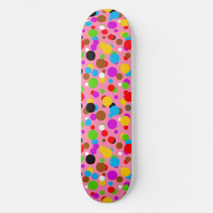 Rosa Hintergrund Farbige Punkte Skateboard
