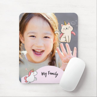Rosa Hintergrund & süßes Mädchen Mousepad
