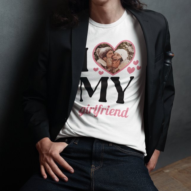 Rosa Ich höre meine Freundin Foto hinzufügen T-Shirt (Von Creator hochgeladen)