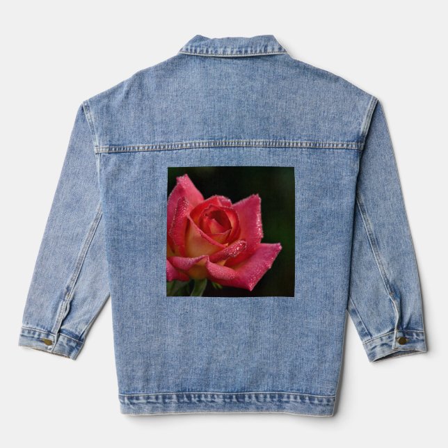 Rosa Jeansjacke mit Rosen-Applikation (Rückseite)